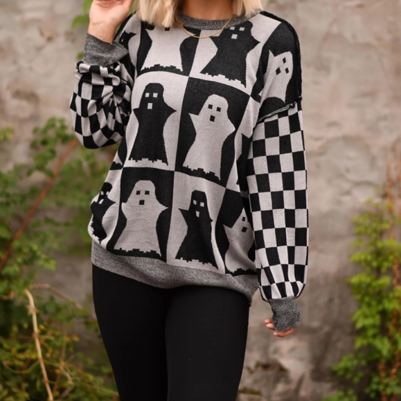 Black and Gray Crew Neck Sweater with Ghosts Checkered Pattern Lightweight NWOT - Picture 1 of 6